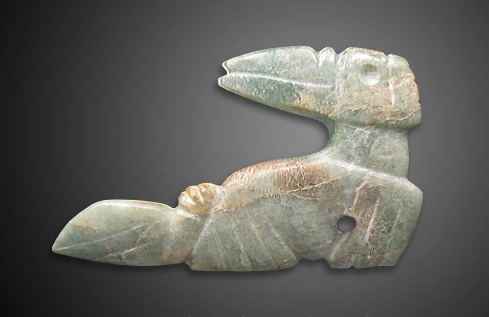 pendentif-en-jade-toucan