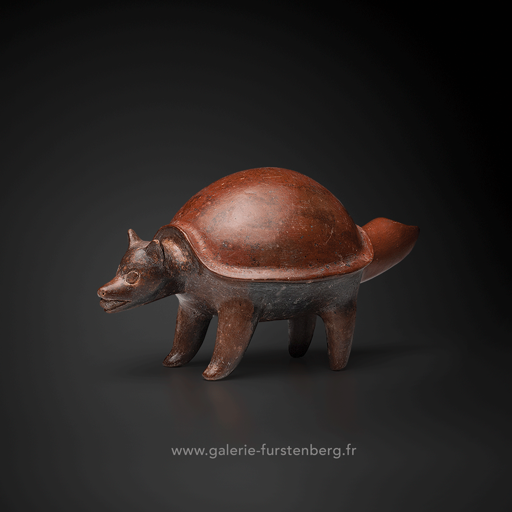 Vase Colima modelé d'un armadillo