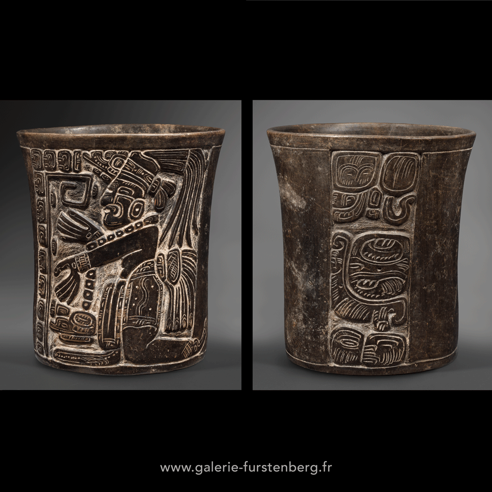 vase maya incisé