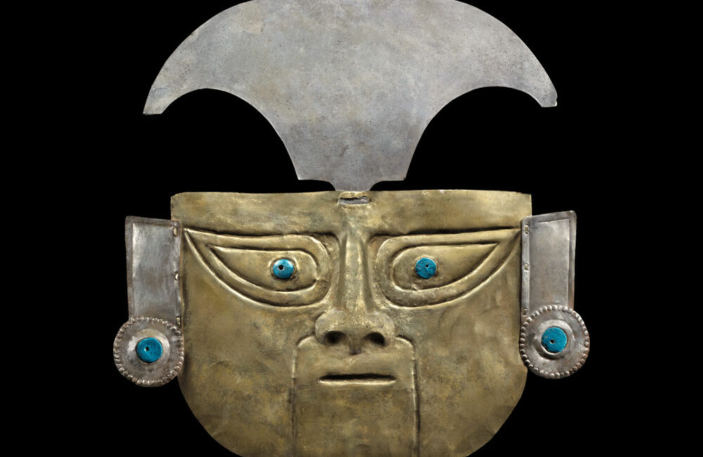 Masque péruvien en or, argent et chrysocole